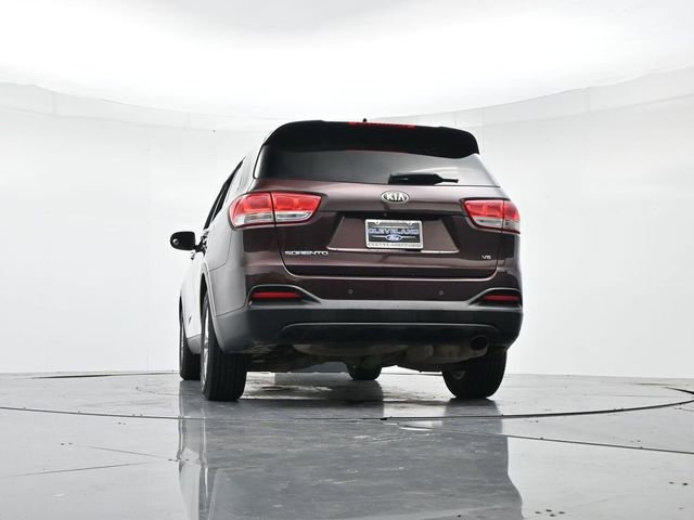Used 2016 Kia Sorento LX w/ LX Convenience Package image 37