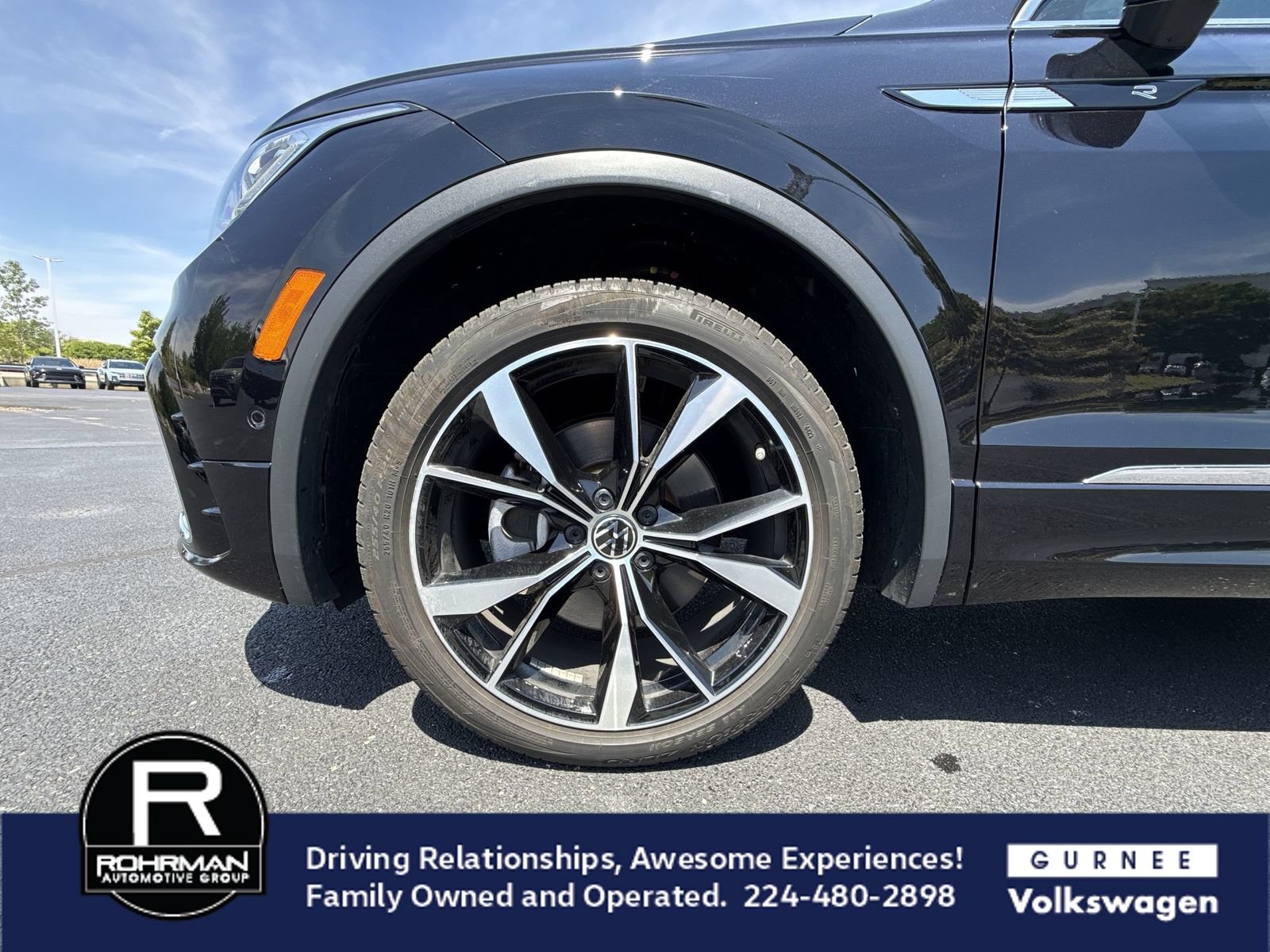 Used 2024 Volkswagen Tiguan SEL R-Line AWD/4WD image 13
