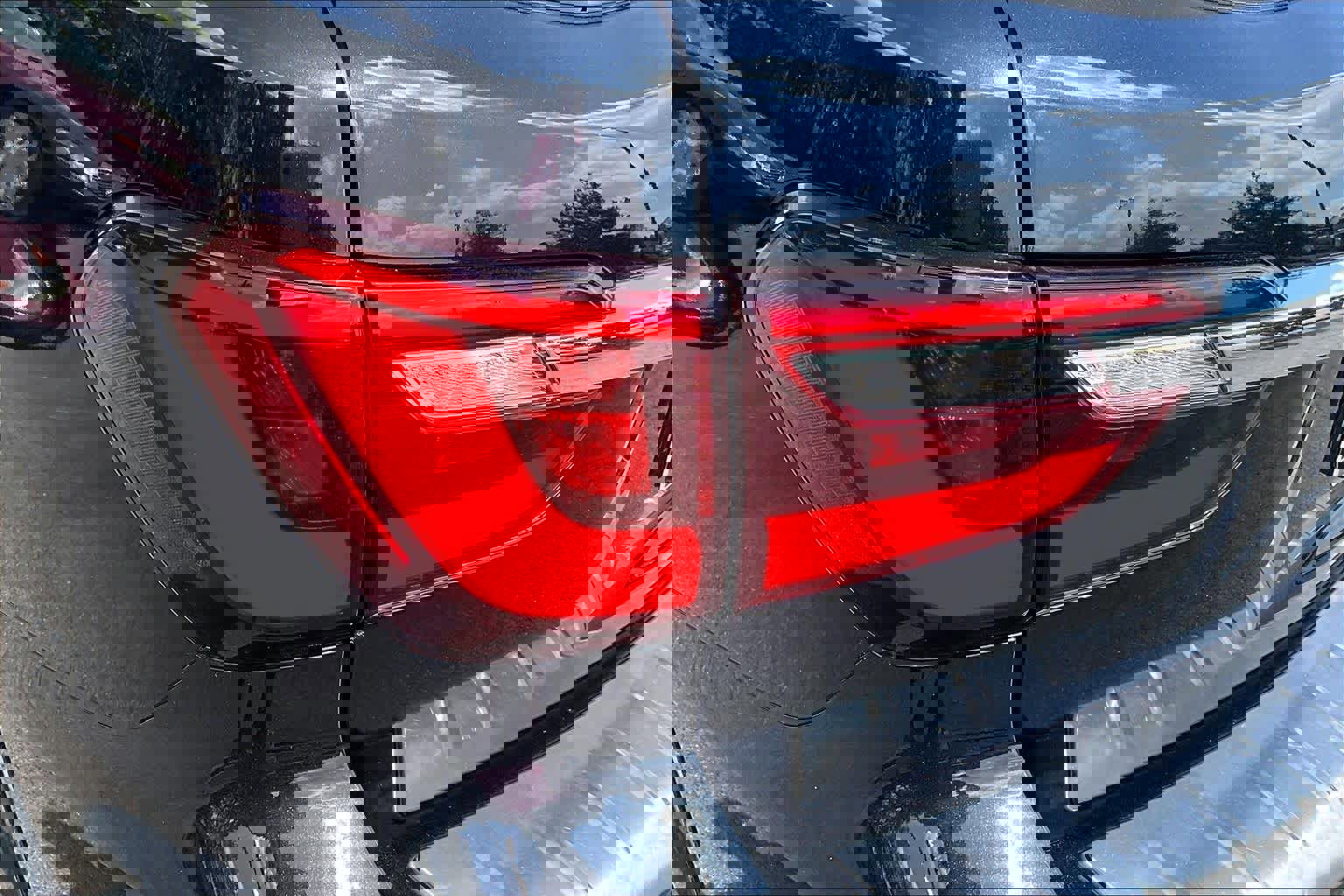 Used 2023 INFINITI QX80 Luxe w/ Cargo Package image 28