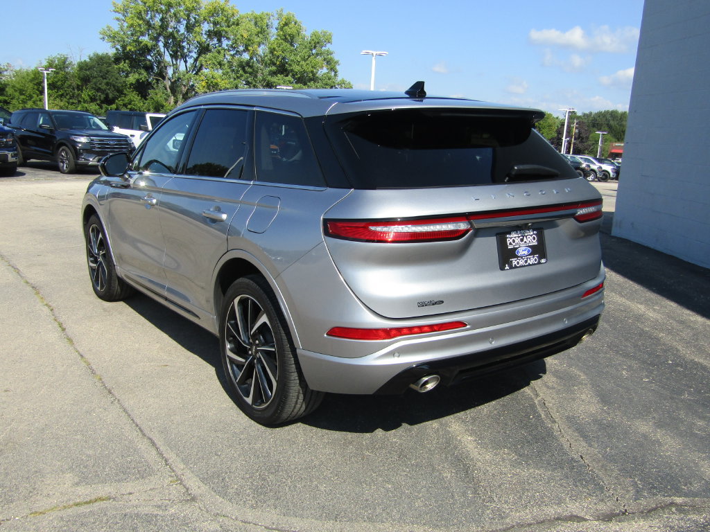 Used 2024 Lincoln Corsair Grand Touring AWD/4WD image 6