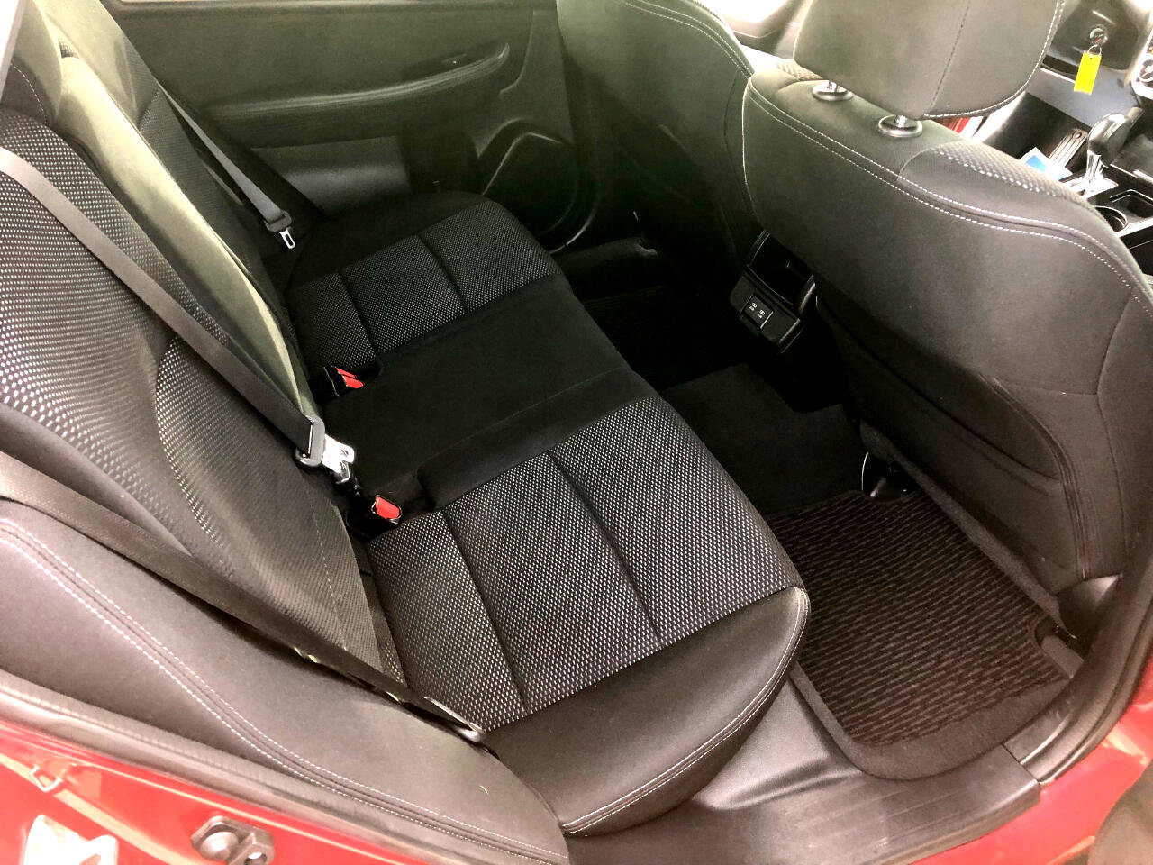 Used 2019 Subaru Outback 2.5i Premium image 28