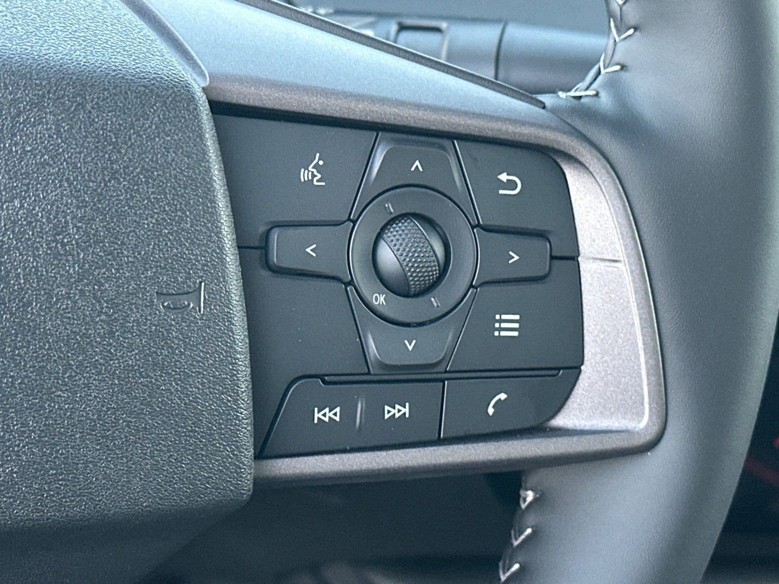 New 2026 Nissan Sentra SV w/ SV Convenience Package FWD image 25