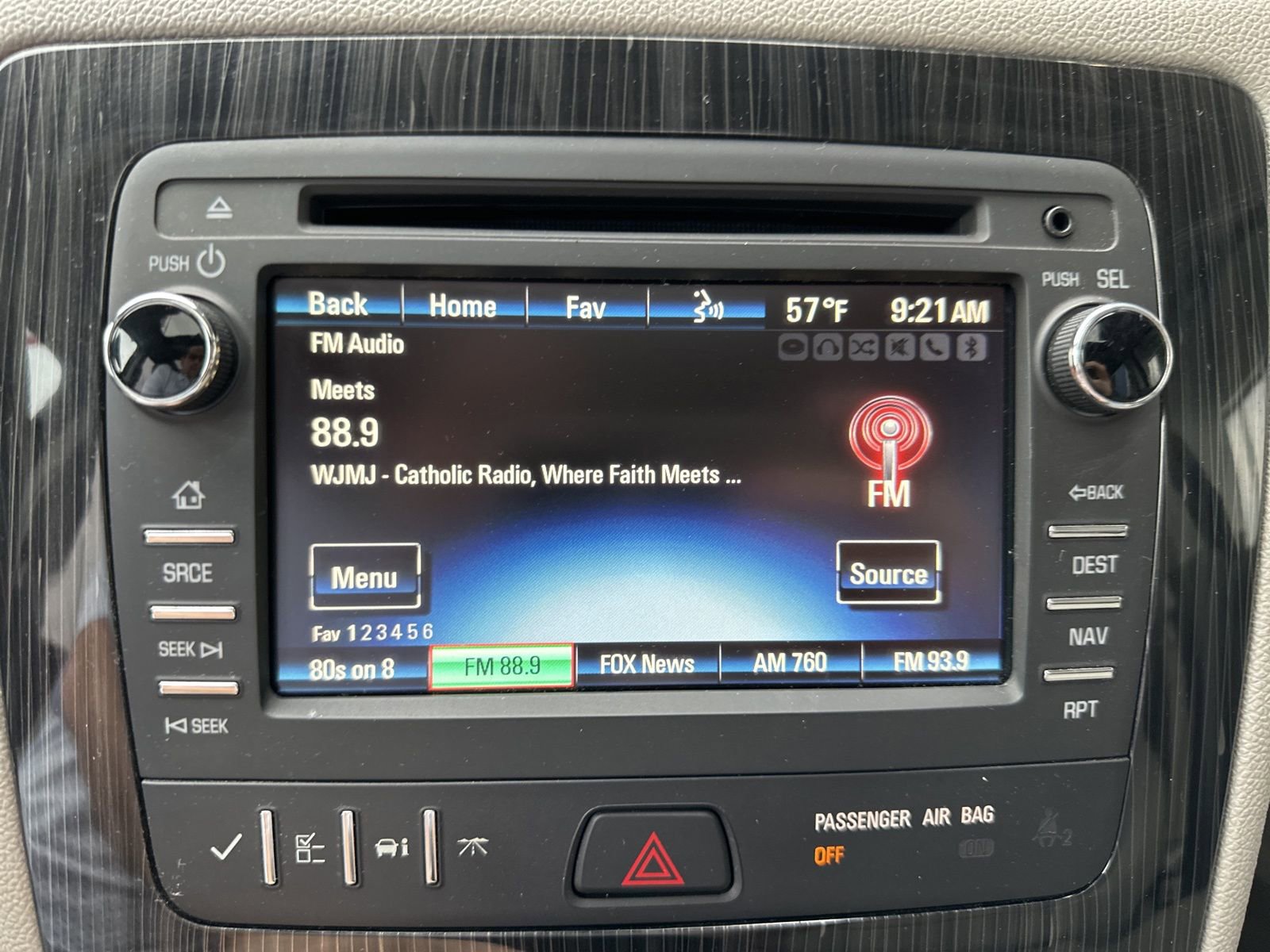 Used 2017 Chevrolet Traverse LT AWD/4WD image 24