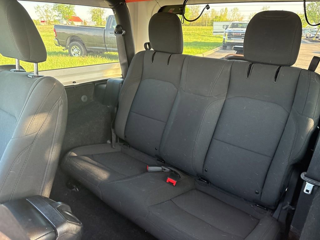 Used 2021 Jeep Wrangler Sport AWD/4WD image 13