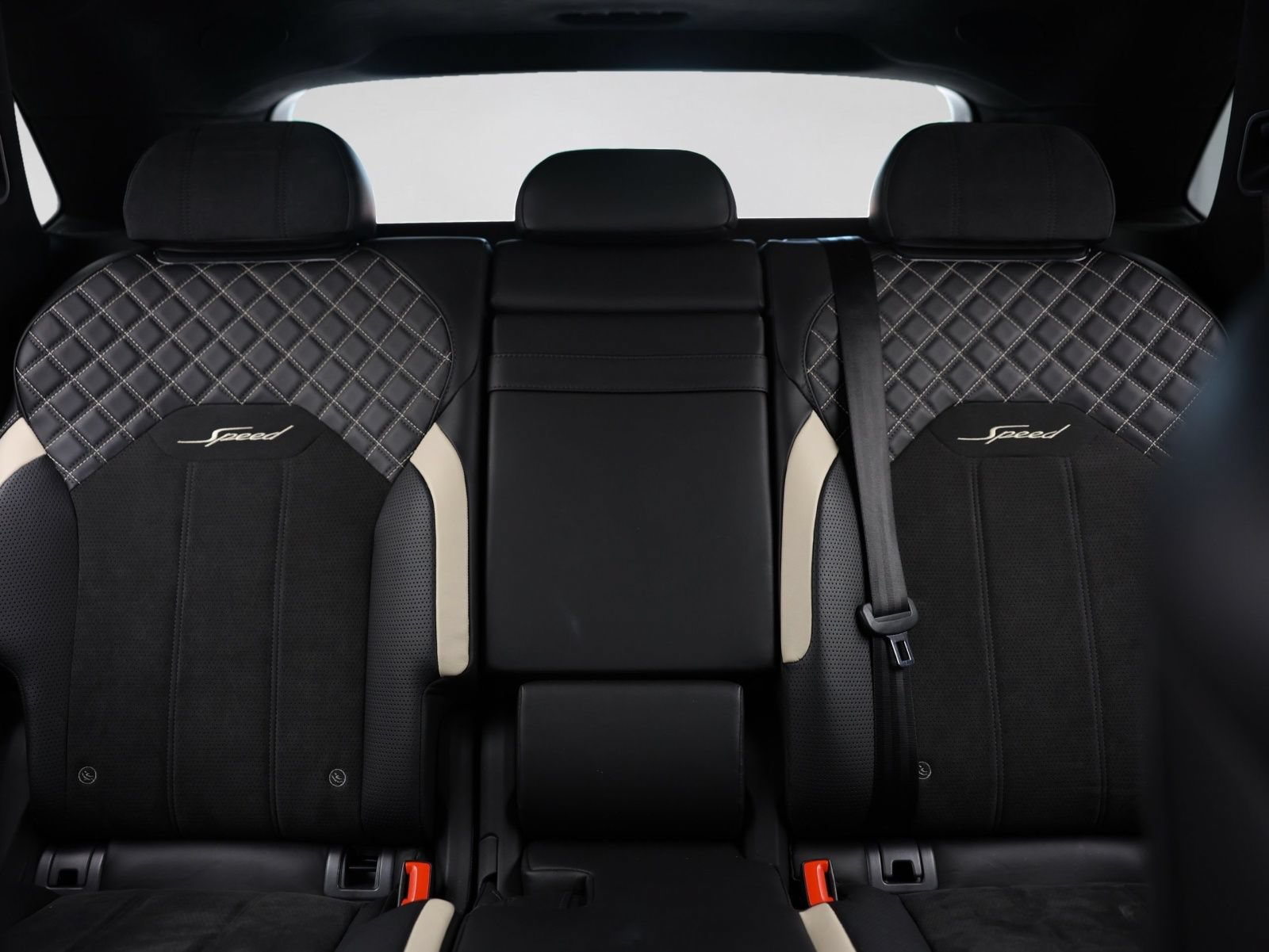 Used 2021 Bentley Bentayga Speed AWD/4WD image 34