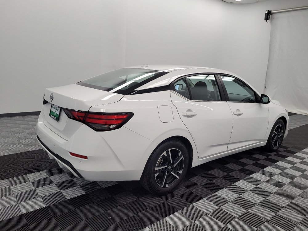 Used 2025 Nissan Sentra SV FWD image 9