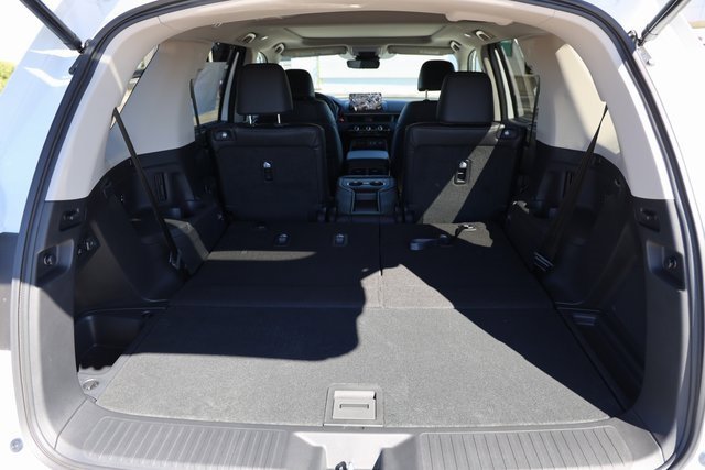 New 2025 Honda Pilot Touring image 28