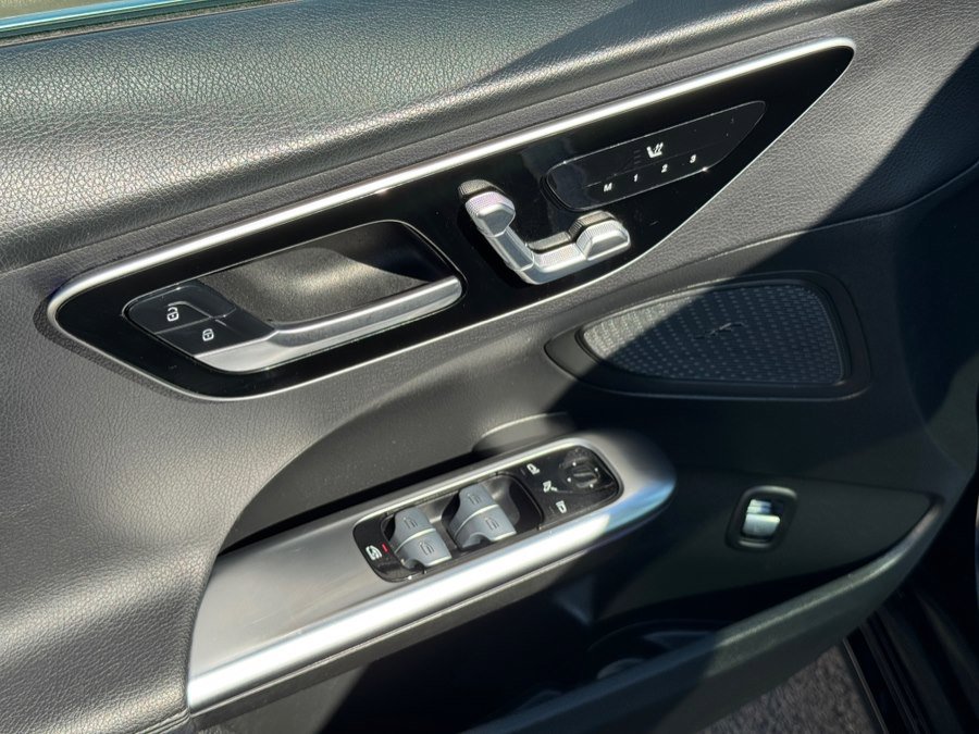 Used 2022 Mercedes-Benz C 300 4MATIC Sedan image 20