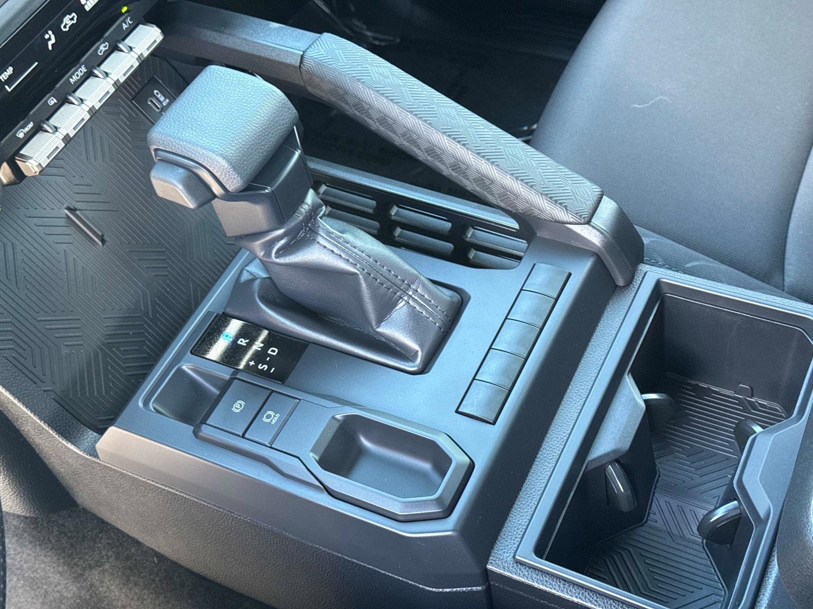 Used 2025 Toyota Tacoma SR image 28