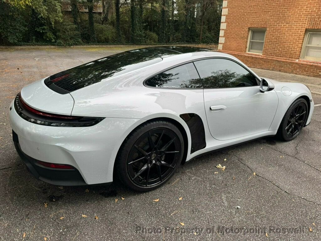 Used 2025 Porsche 911 Carrera image 5