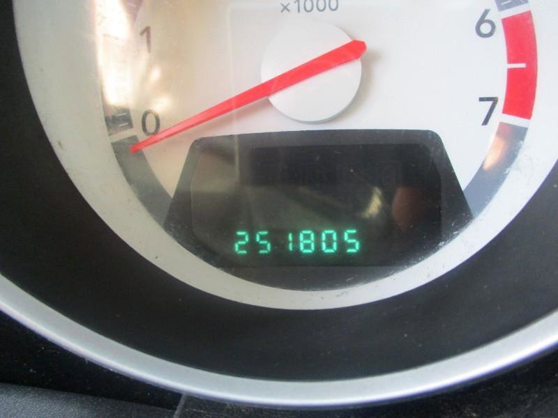 Used 2008 Dodge Grand Caravan SXT w/ Family Value Group FWD image 13