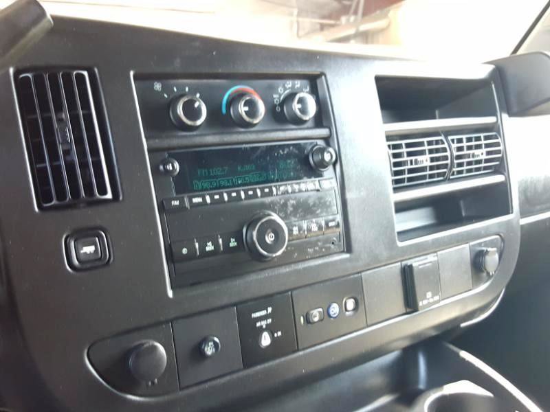 Used 2023 Chevrolet Express 4500 Extended w/ Power Convenience Package RWD image 17
