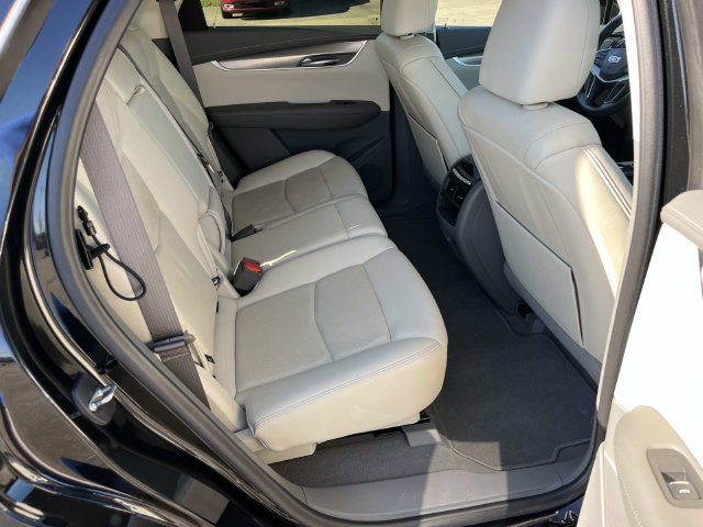 Certified 2021 Cadillac XT5 Premium Luxury FWD image 22