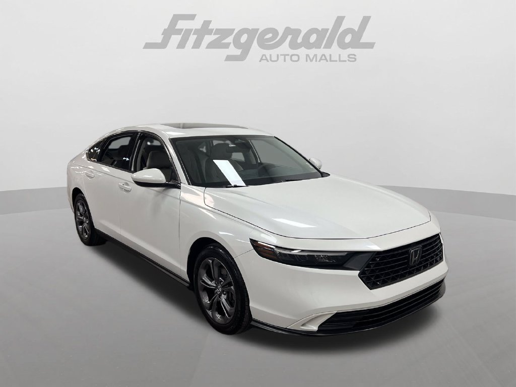 Used 2023 Honda Accord EX image 8