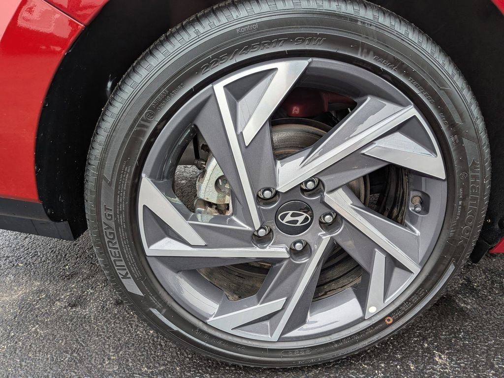 Used 2025 Hyundai Elantra SEL FWD image 27