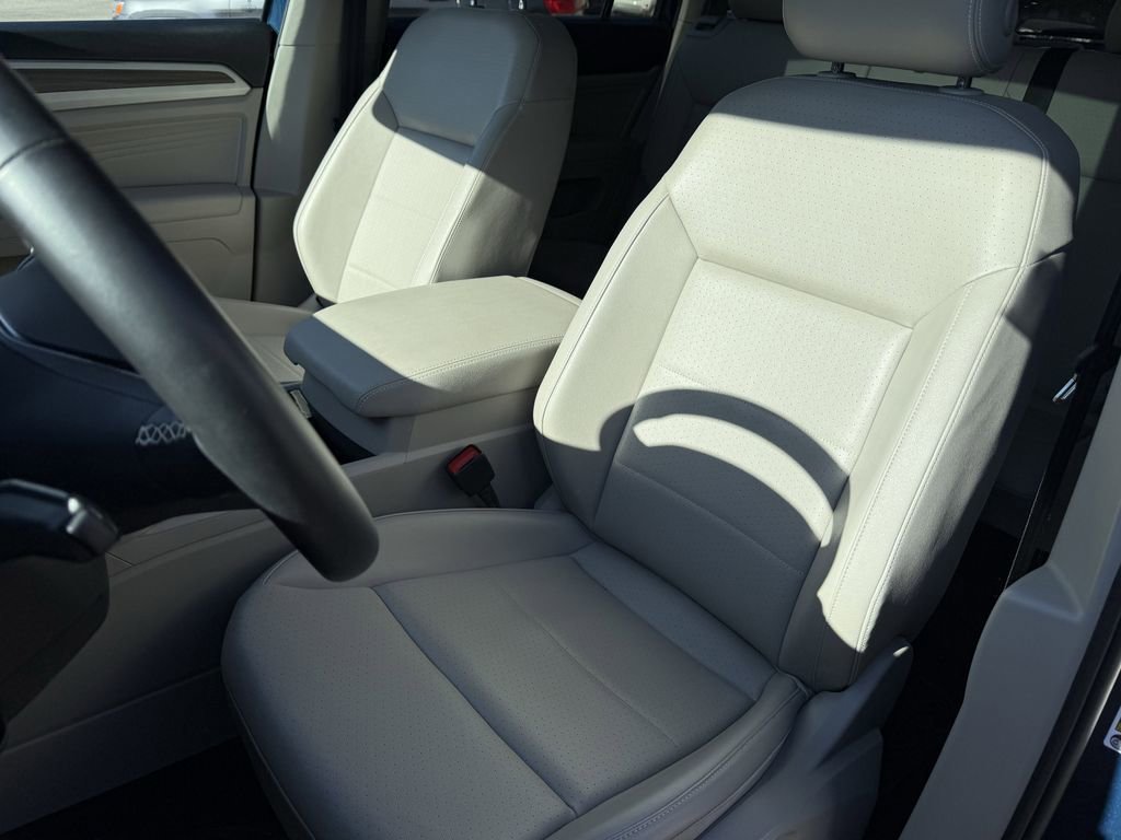 Used 2022 Volkswagen Atlas SEL image 36