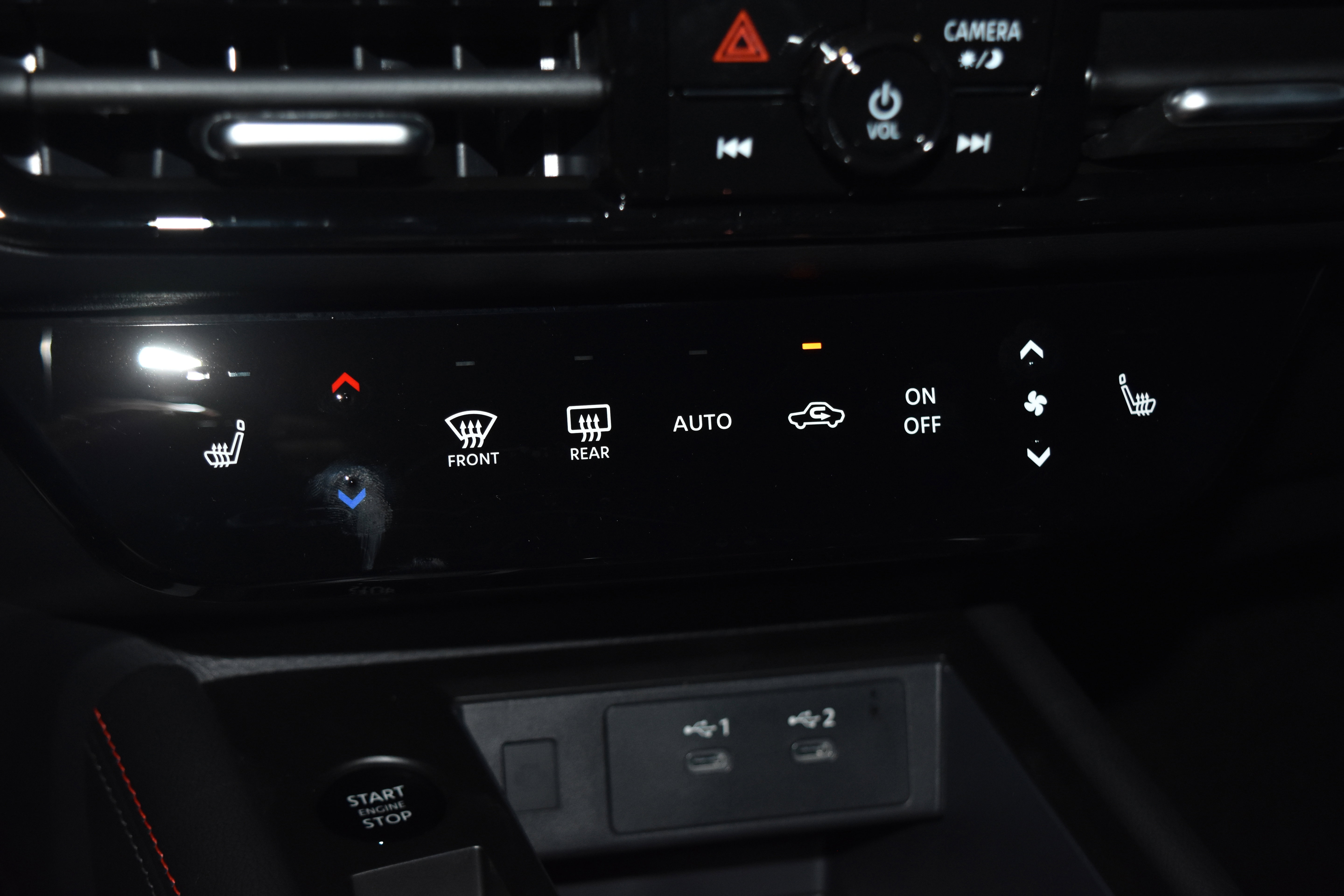 New 2026 Nissan Kicks SR w/ SR Premium Package image 11