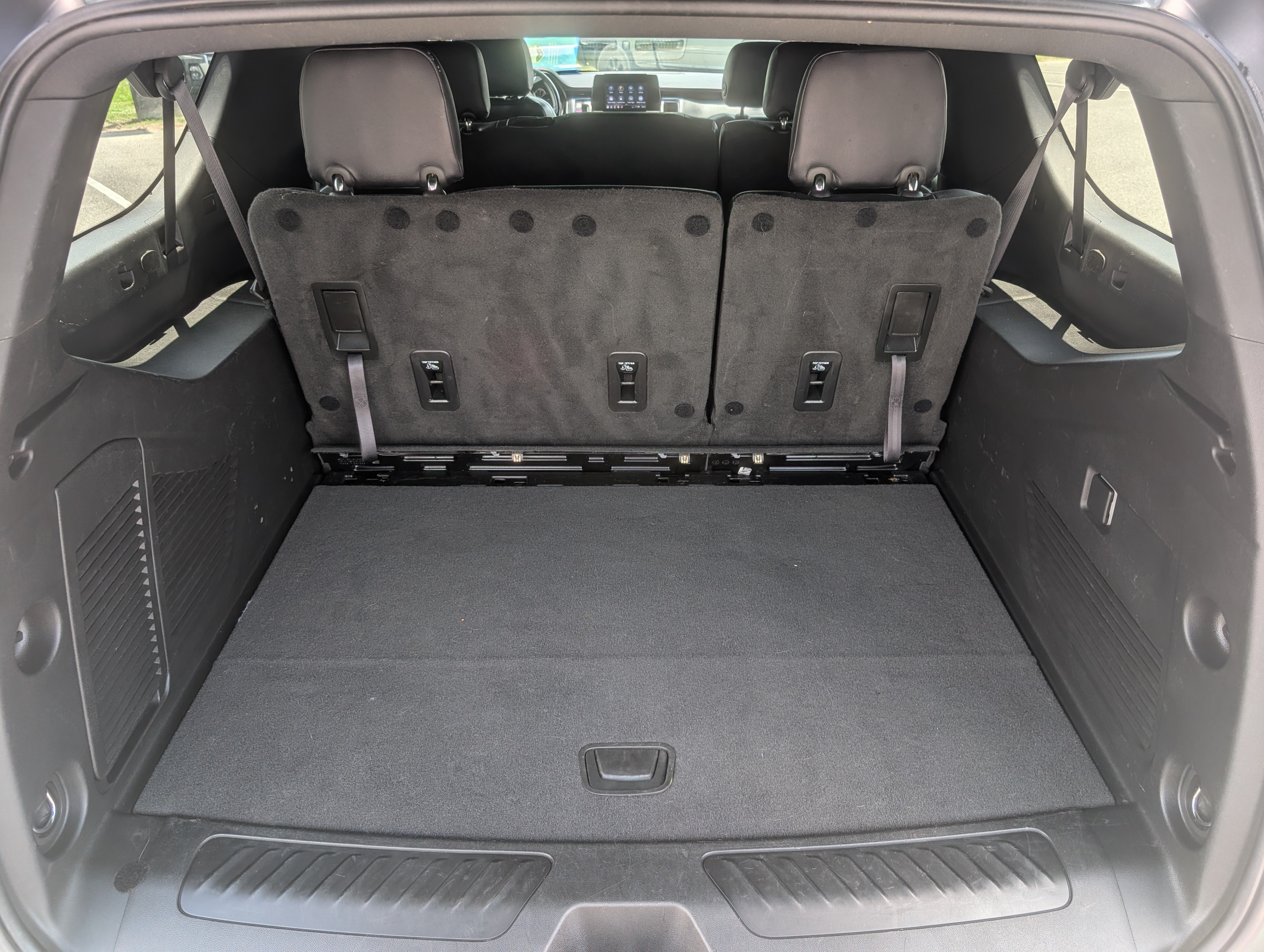 Used 2023 Chevrolet Suburban LS w/ Driver Alert Package RWD image 14
