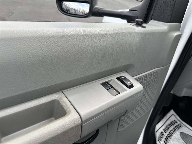 Used 2024 Ford E-450 and Econoline 450 Super Duty w/ Power Windows & Locks Group RWD image 10
