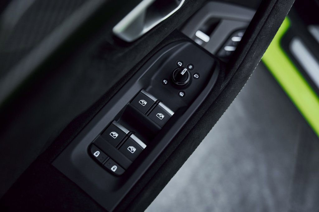 Used 2024 Lamborghini Urus Performante image 35