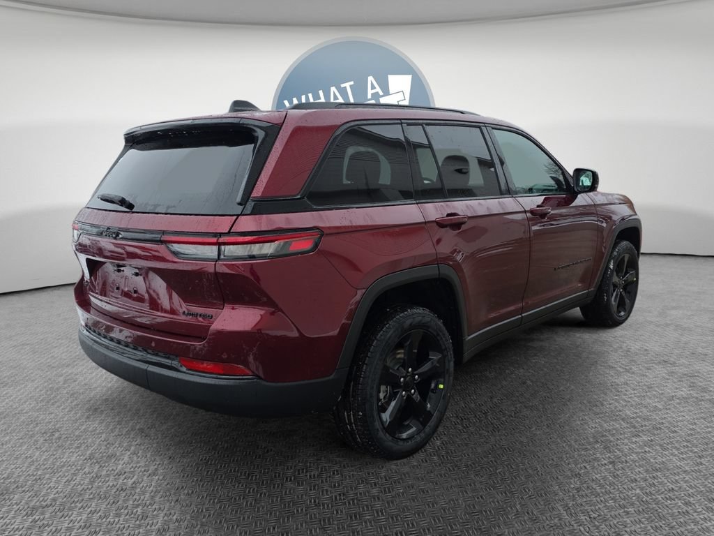 New 2025 Jeep Grand Cherokee Limited w/ Black Appearance Package AWD/4WD image 3