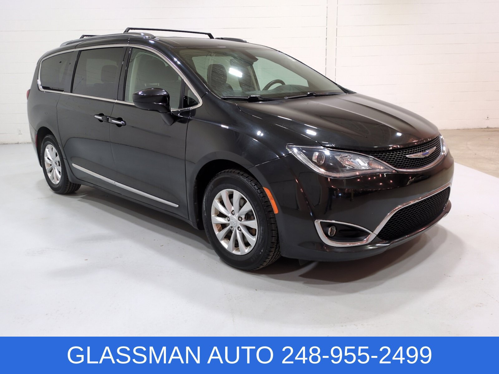Used 2018 Chrysler Pacifica Touring-L FWD 360° Tour