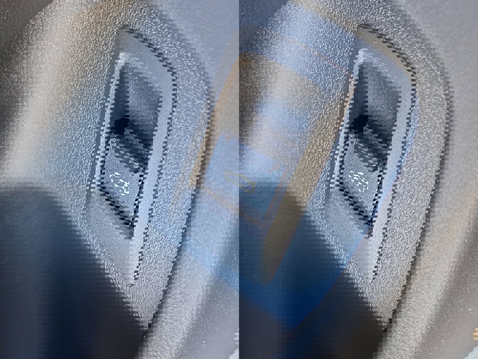 Used 2025 BMW i5 xDrive40 w/ Executive Package image 26