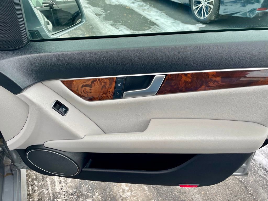 Used 2012 Mercedes-Benz C 300 4MATIC Sedan image 12