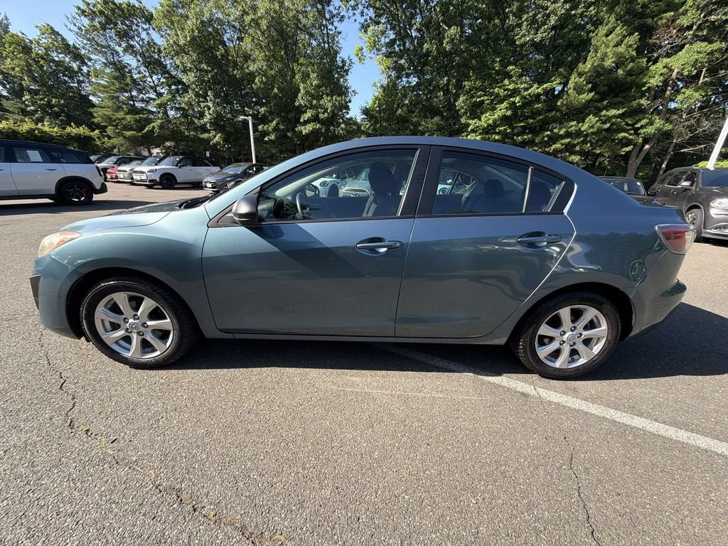 Used 2011 MAZDA MAZDA3 i Touring FWD image 11