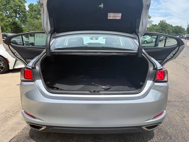 Used 2023 Lexus ES 350 w/ Accessory Package (Z1) FWD image 10