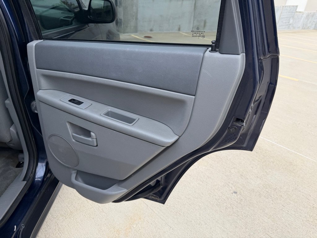Used 2005 Jeep Grand Cherokee Laredo AWD/4WD image 20