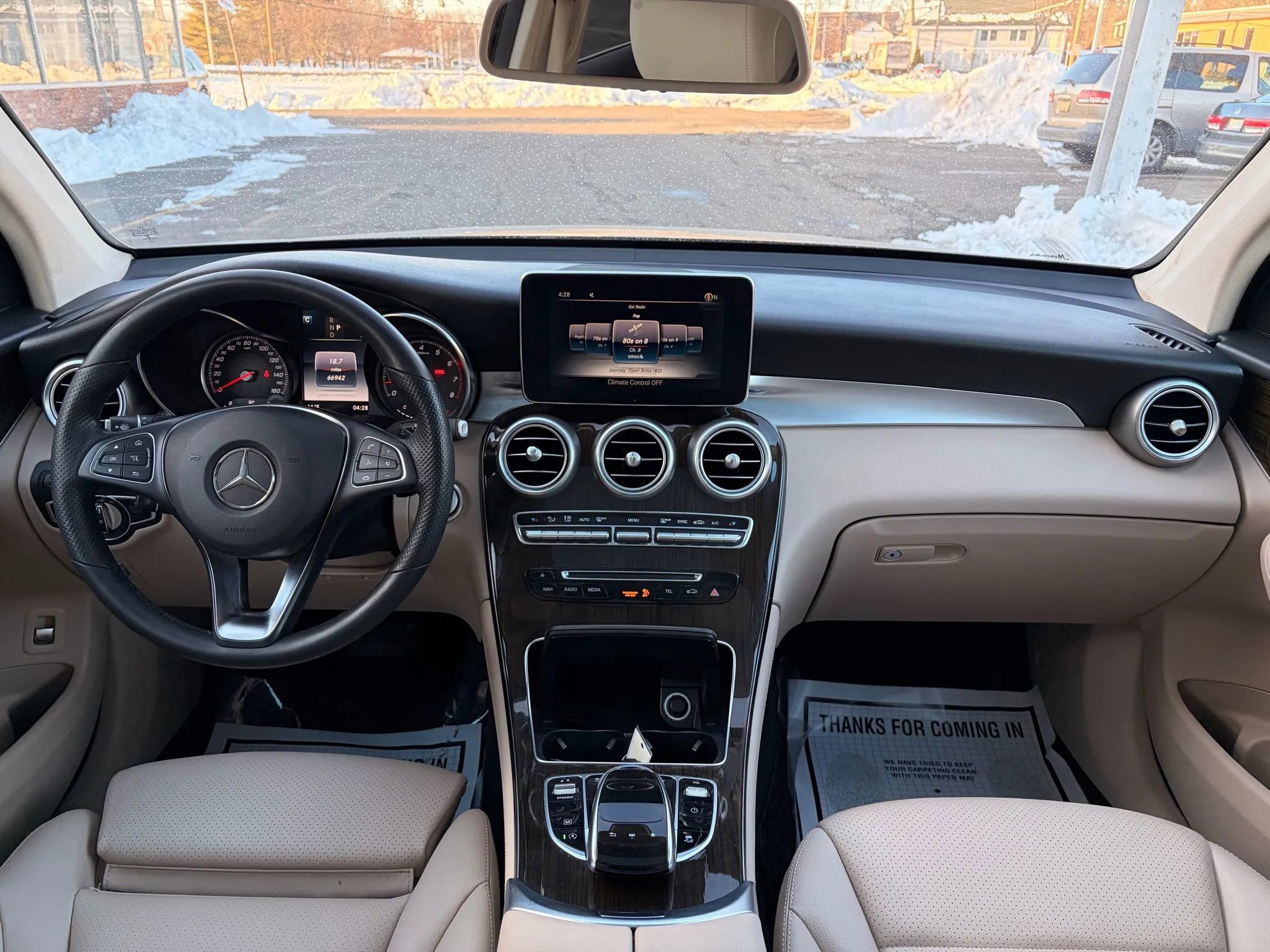 Used 2019 Mercedes-Benz GLC 300 4MATIC image 25