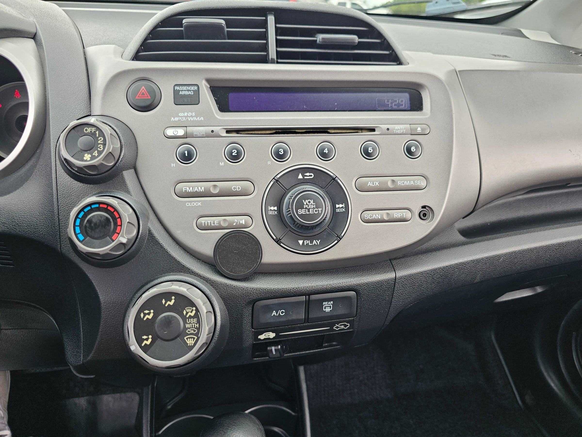 Used 2009 Honda Fit Sport image 11