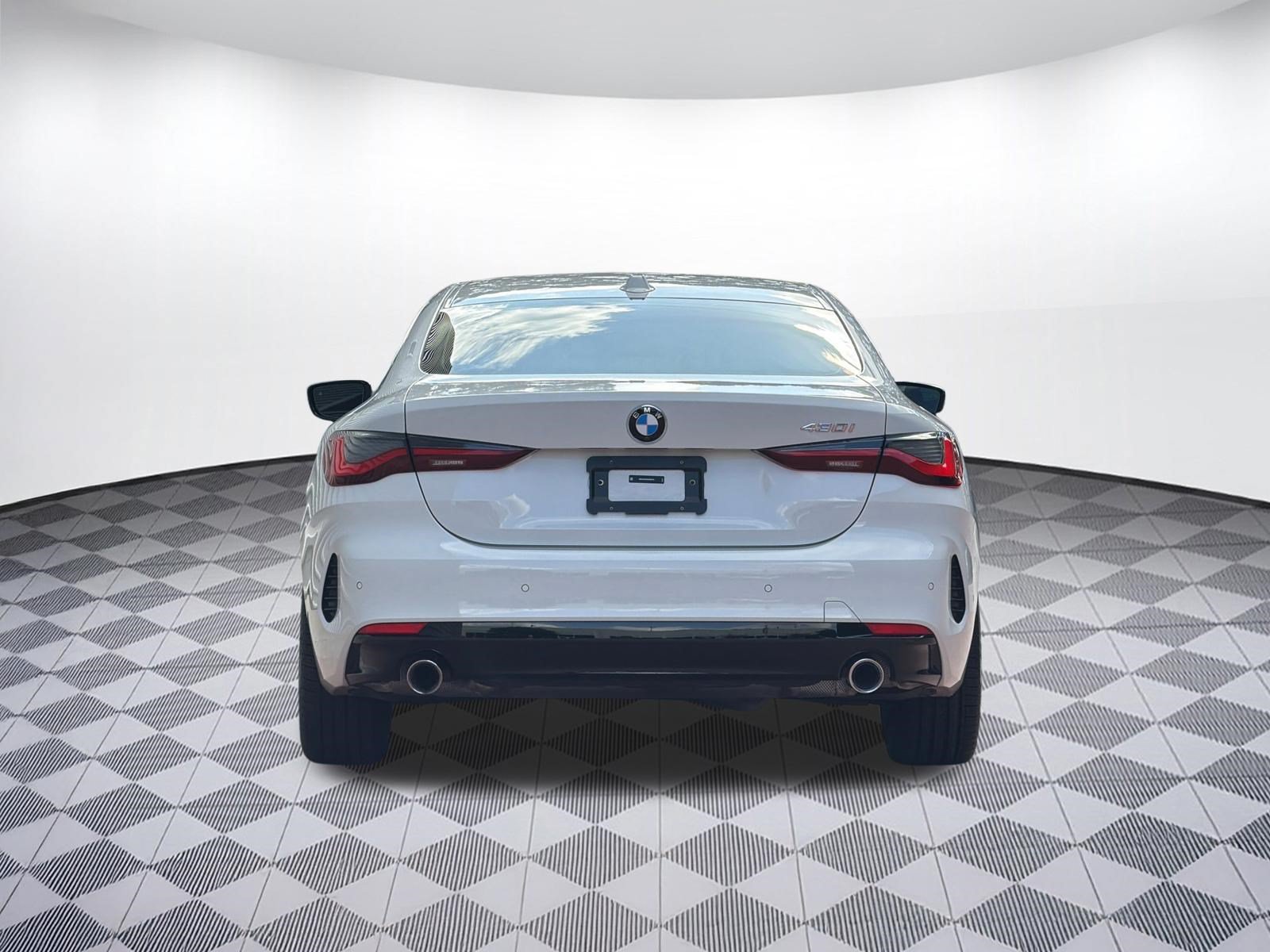 Used 2024 BMW 430i Coupe w/ Premium Package RWD image 10