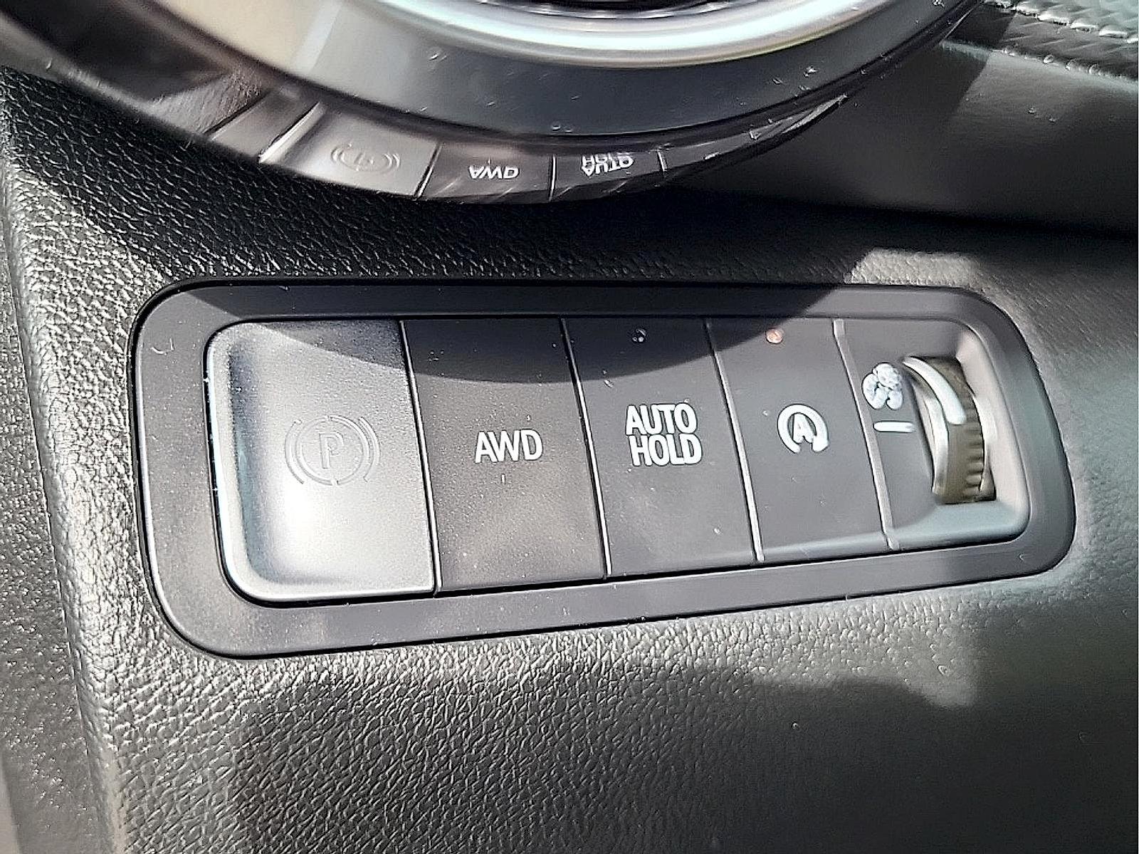 Used 2025 Chevrolet Equinox LT w/ Convenience Package II AWD/4WD image 21