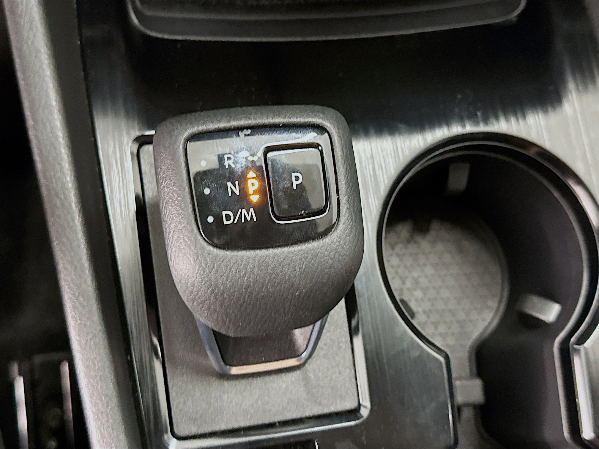 Used 2023 Nissan Rogue S image 25