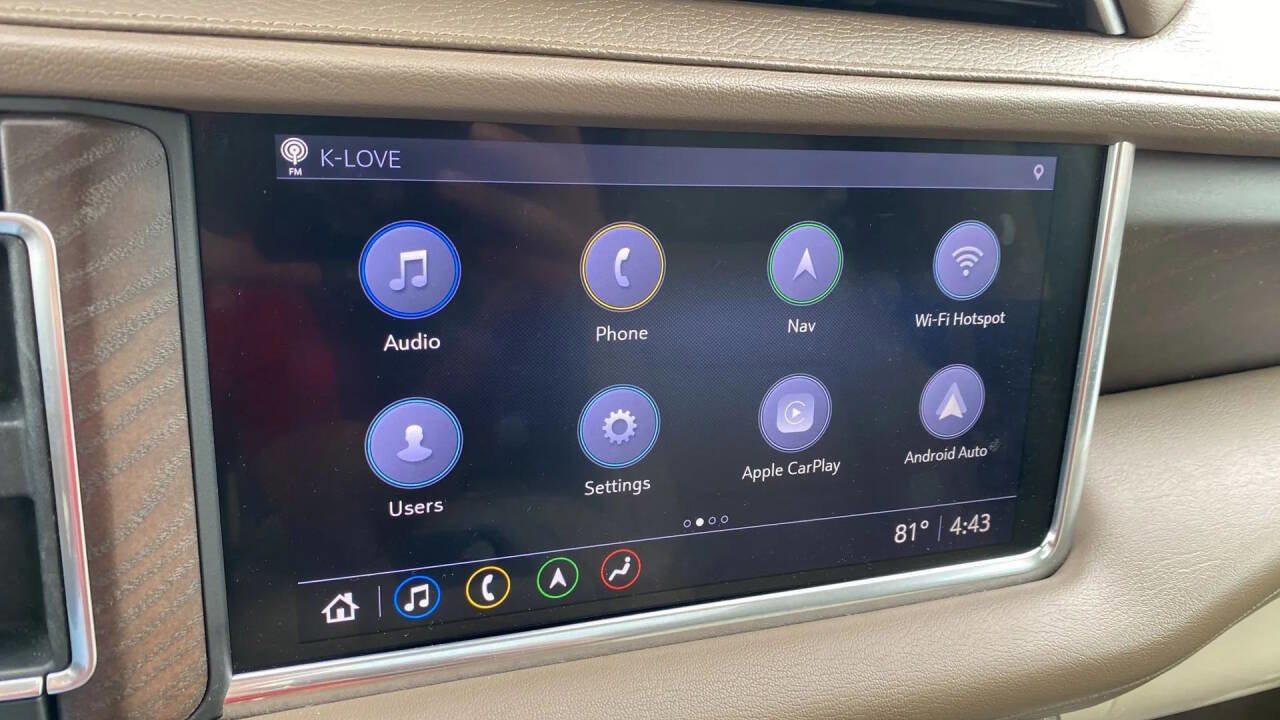 Used 2021 GMC Yukon XL Denali w/ Denali Premium Package image 20