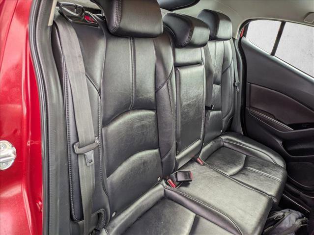 Used 2018 MAZDA MAZDA3 Touring image 21