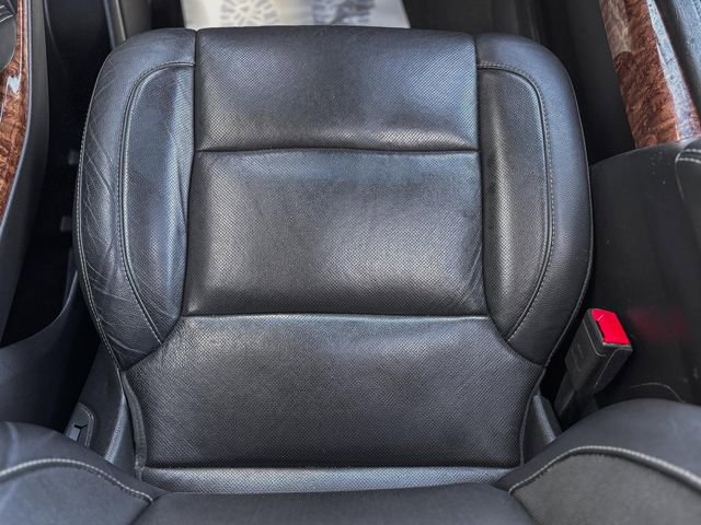 Used 2019 Chevrolet Suburban Premier image 38