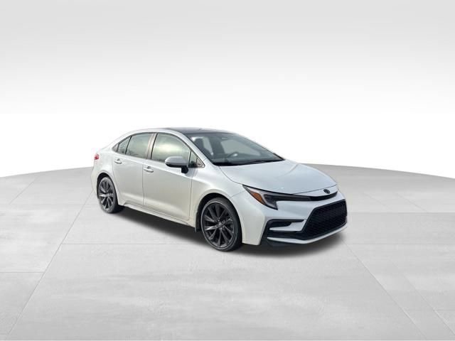 Used 2023 Toyota Corolla SE w/ SE Premium Package image 8