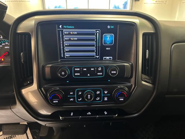 Used 2018 Chevrolet Silverado 1500 LT w/ All Star Edition AWD/4WD image 10