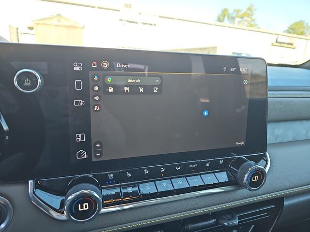 Used 2024 Chevrolet Colorado ZR2 w/ ZR2 Convenience Package III image 24