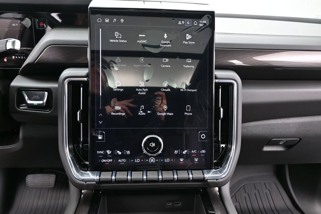 New 2027 GMC Yukon XL Elevation w/ Elevation Premium Package AWD/4WD image 16