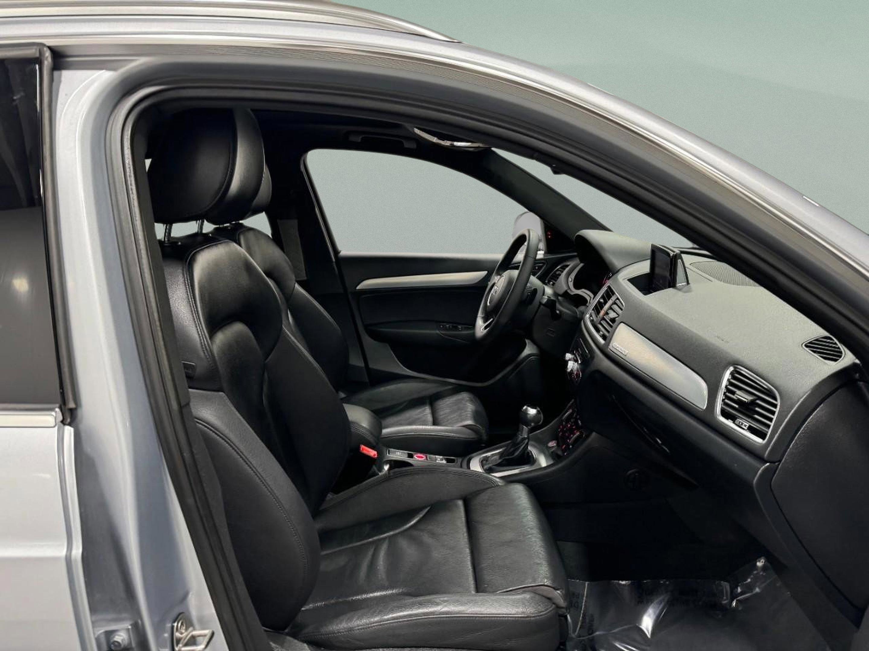 Used 2018 Audi Q3 2.0T Premium Plus image 16