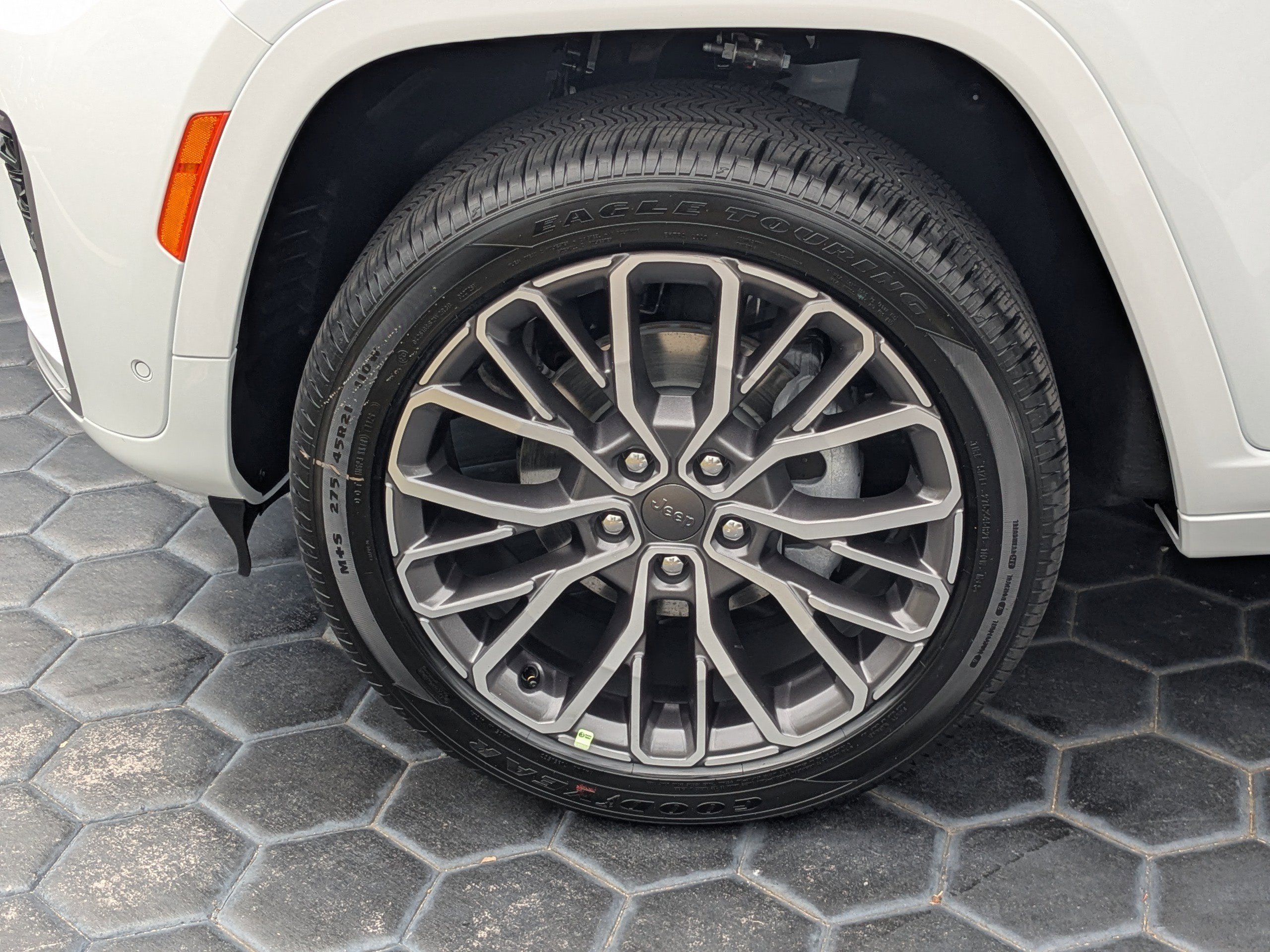 New 2026 Jeep Grand Cherokee Summit AWD/4WD image 10
