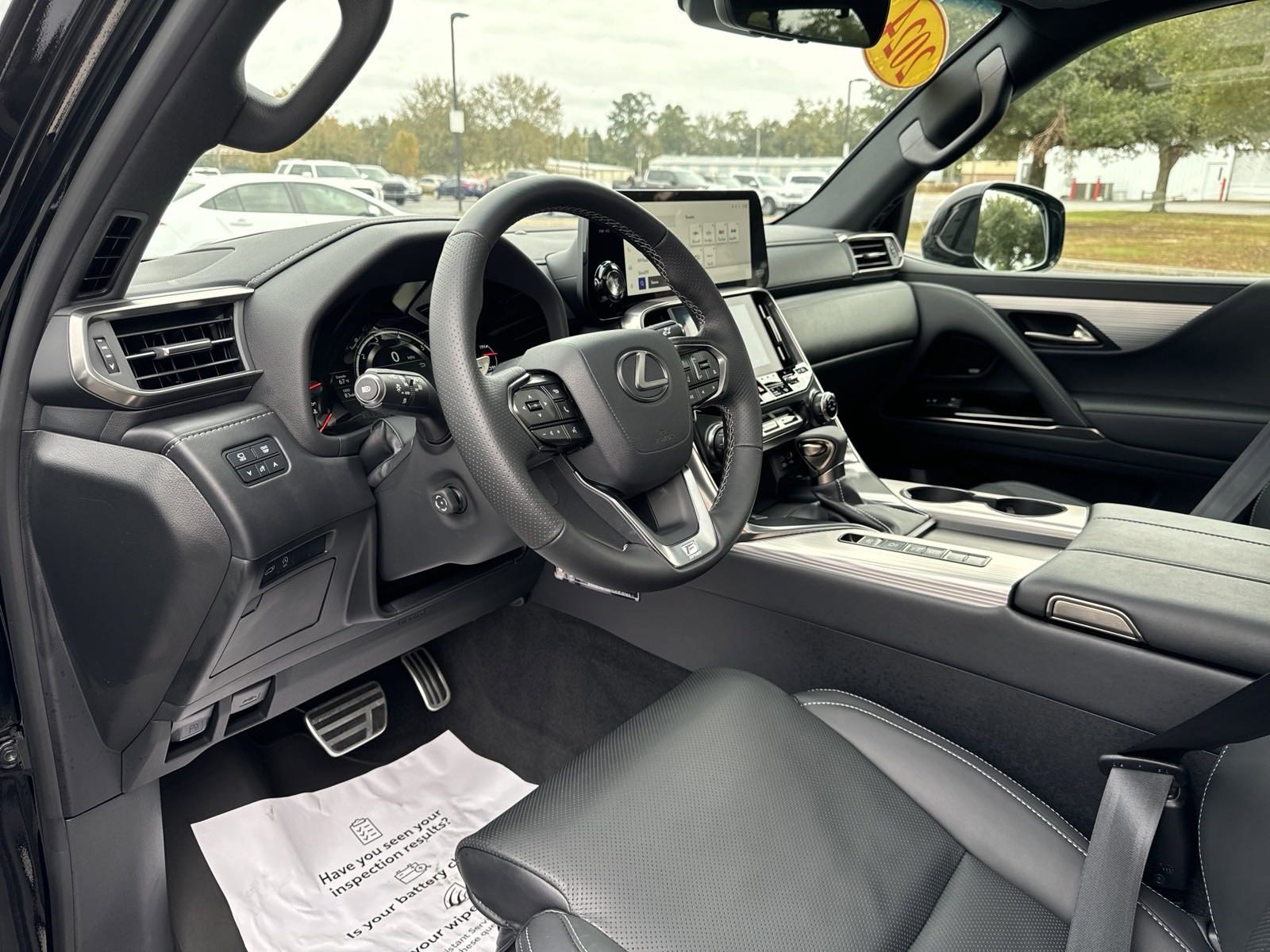 Used 2024 Lexus LX 600 F Sport image 15