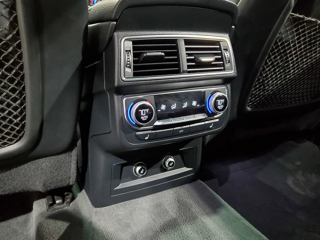 Used 2018 Audi Q7 3.0T Prestige w/ Prestige Package image 32
