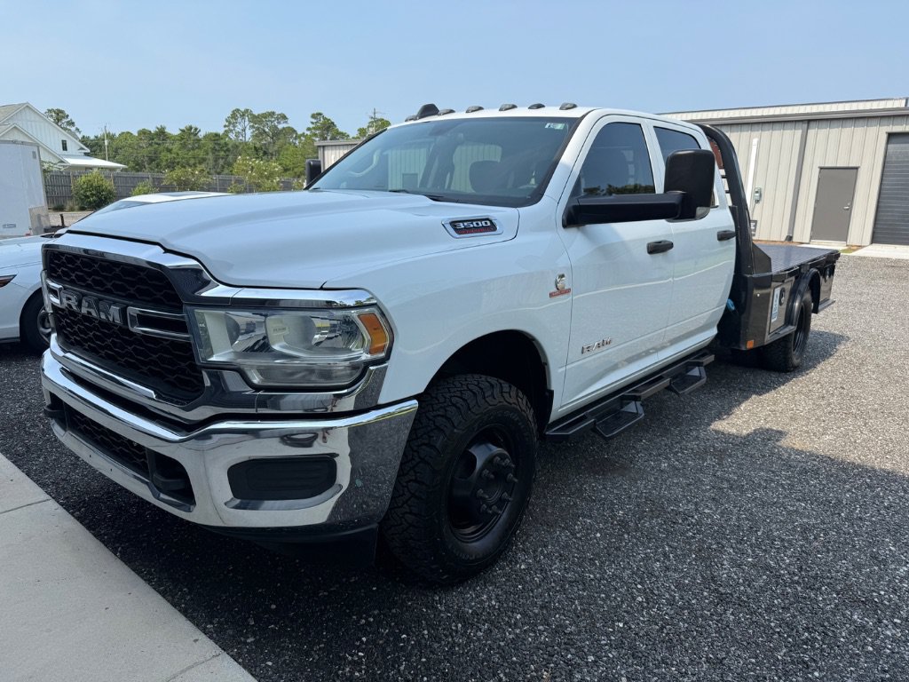 Used 2020 RAM 3500 Tradesman w/ Chrome Appearance Group AWD/4WD image 1