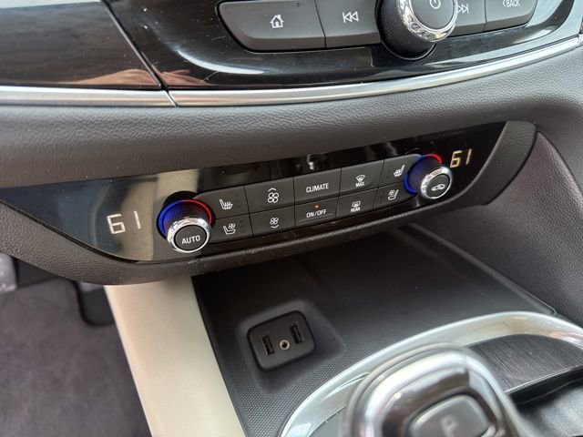 Used 2018 Buick Enclave Premium image 28