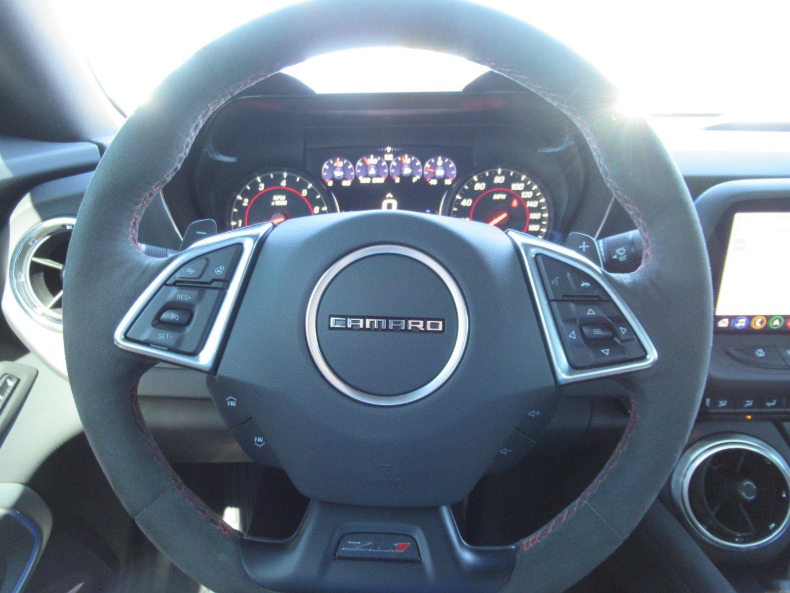 Used 2022 Chevrolet Camaro ZL1 RWD image 23